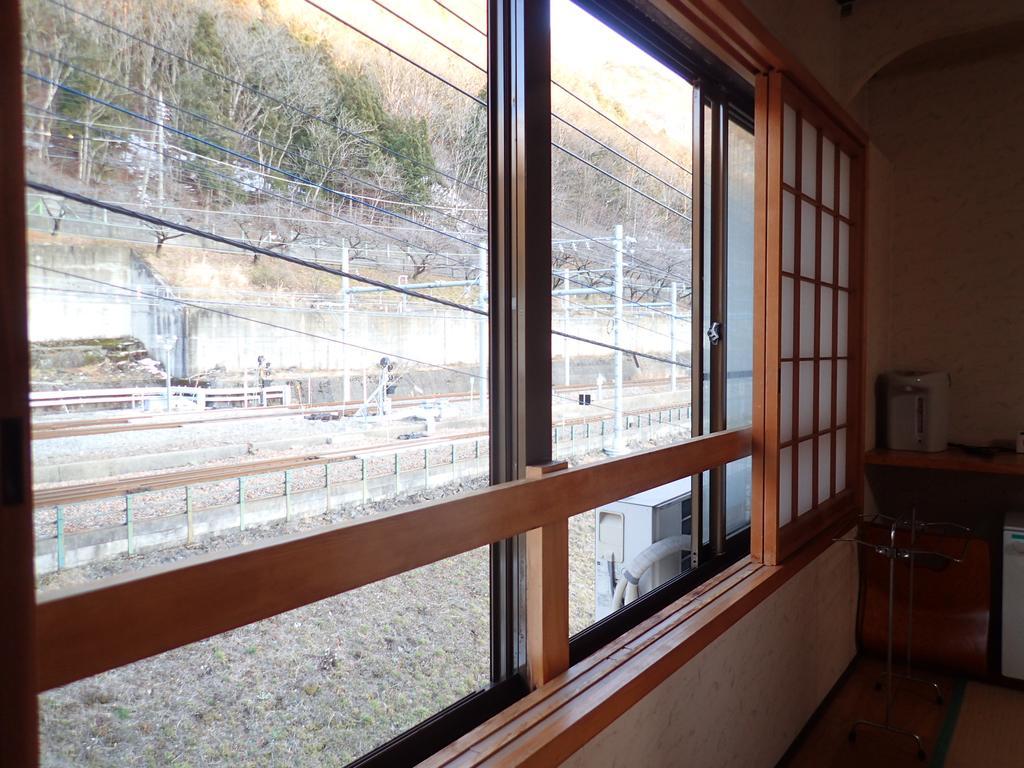 传统日式旅馆 奥亚松葉屋酒店
